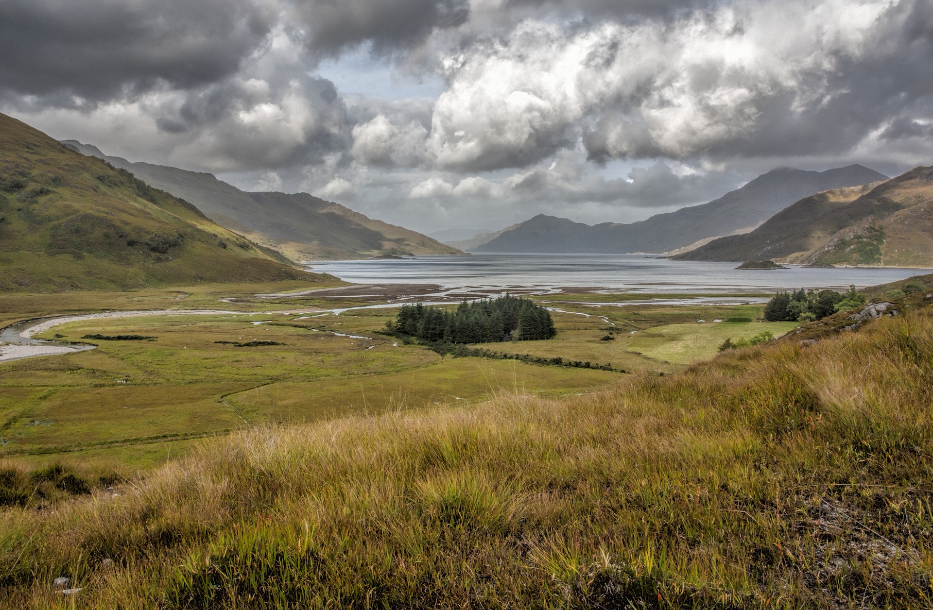 You are currently viewing Road Trip Through the Scottish Highlands