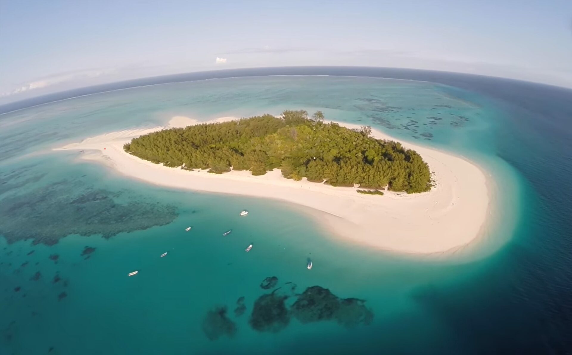 You are currently viewing A Visit to Magical Mnemba Island: Discovering Paradise in Zanzibar